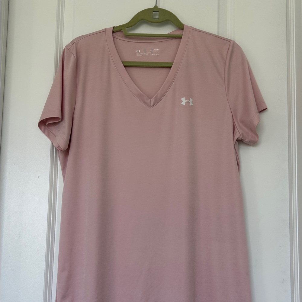 Under Armour Women's Light Pink V-Neck Tee